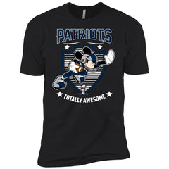 Nfl – New England Patriots Totally Awesome Mickey Mouse Super Bowl 2019 Football Men Short Sleeve T-Shirt Men Short Sleeve T-Shirt - parenttees