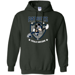 Nfl – New England Patriots Totally Awesome Mickey Mouse Super Bowl 2019 Football Pullover Hoodie Sweatshirt Pullover Hoodie Sweatshirt - parenttees