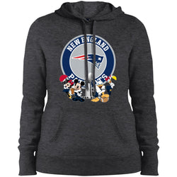 Nfl – New England Patriots Super Bowl 2019 Mickey Mouse Minnie Mouse Donald Duck Daisy Duck Football Women Hooded Sweatshirt